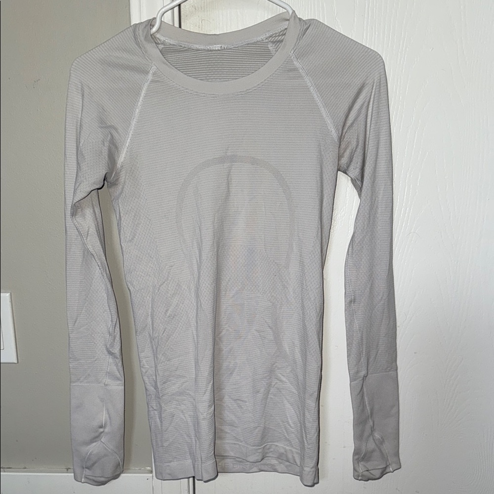 lululemon athletica White Swiftly Tech Long Sleeve
